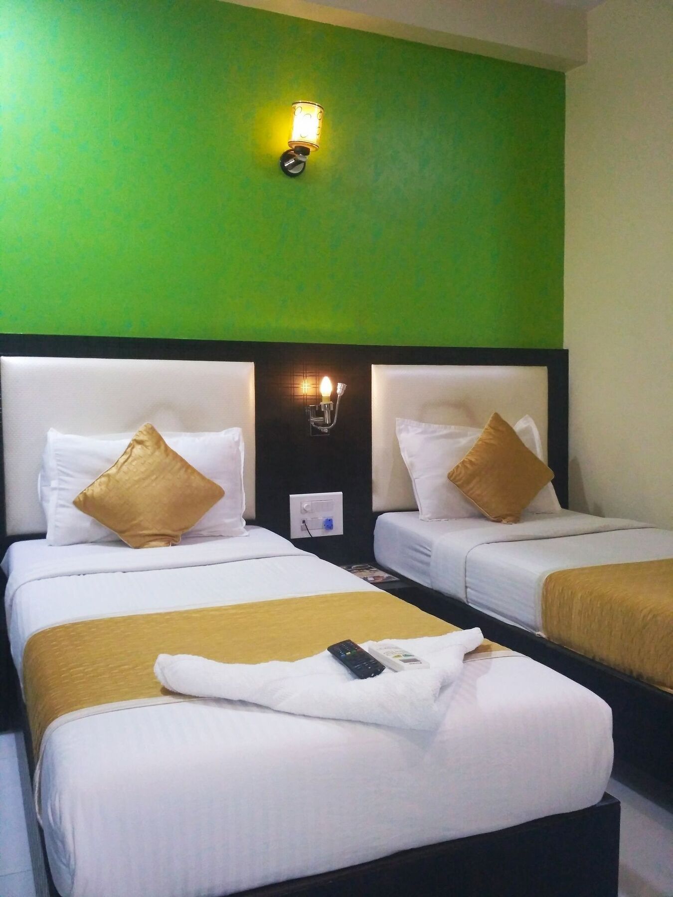 Avenue Mumbai International Airport Hotel Exterior photo